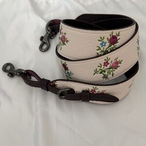 Floral Coach Novelty Guitar Strap with Metallic Flowers. Chalk and Oxblood